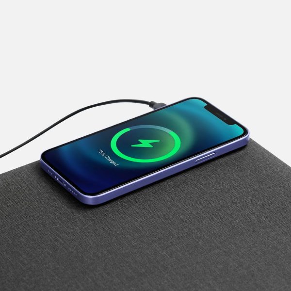 Складной стол для ноутбука с беспроводной зарядкой Kickstand Table — изображение 7
