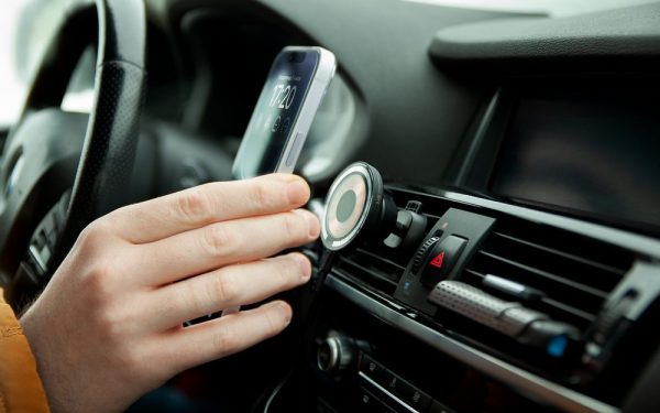 Держатель для смартфона Cooper Auto Wireless с беспроводной зарядкой — изображение 12