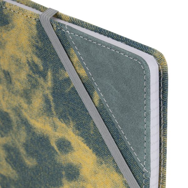 Блокнот А5 135x210 мм BRAUBERG "Denim", ткань/экокожа, резинка, держатель, 80 л., клетка, синий, 117139 — изображение 5