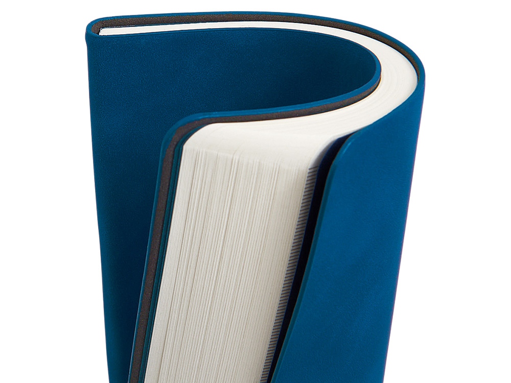 Блокнот А5 с магнитным клапаном в гибкой обложке «Chaplin» Блокнот А5 с магнитным клапаном в гибкой обложке «Chaplin» — изображение 11