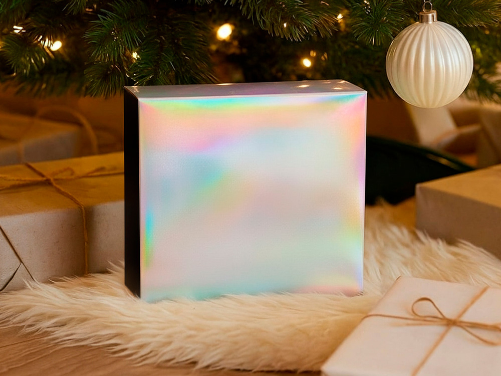 Подарочная коробка с голографическим шубером «Aurora», L Подарочная коробка с голографическим шубером «Aurora», L — изображение 6