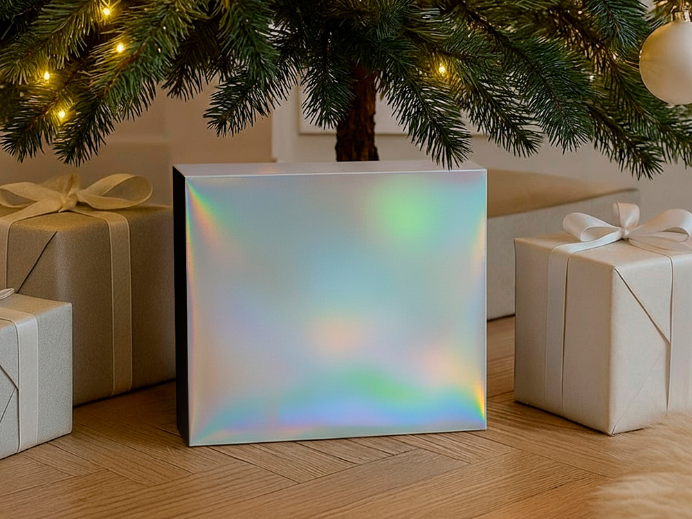 Подарочная коробка с голографическим шубером «Aurora», L Подарочная коробка с голографическим шубером «Aurora», L — изображение 5