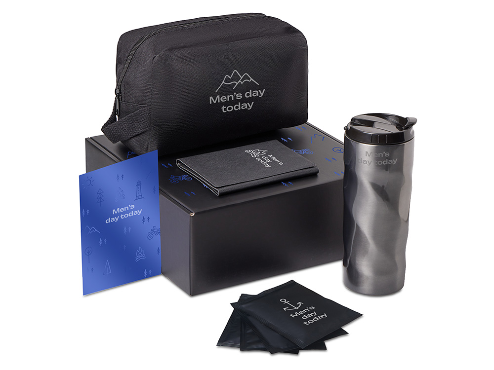 Подарочный набор «Re:m. Road» с термокружкой, косметичкой и обложкой для паспорта Подарочный набор «Re:m. Road» с термокружкой, косметичкой и обложкой для паспорта