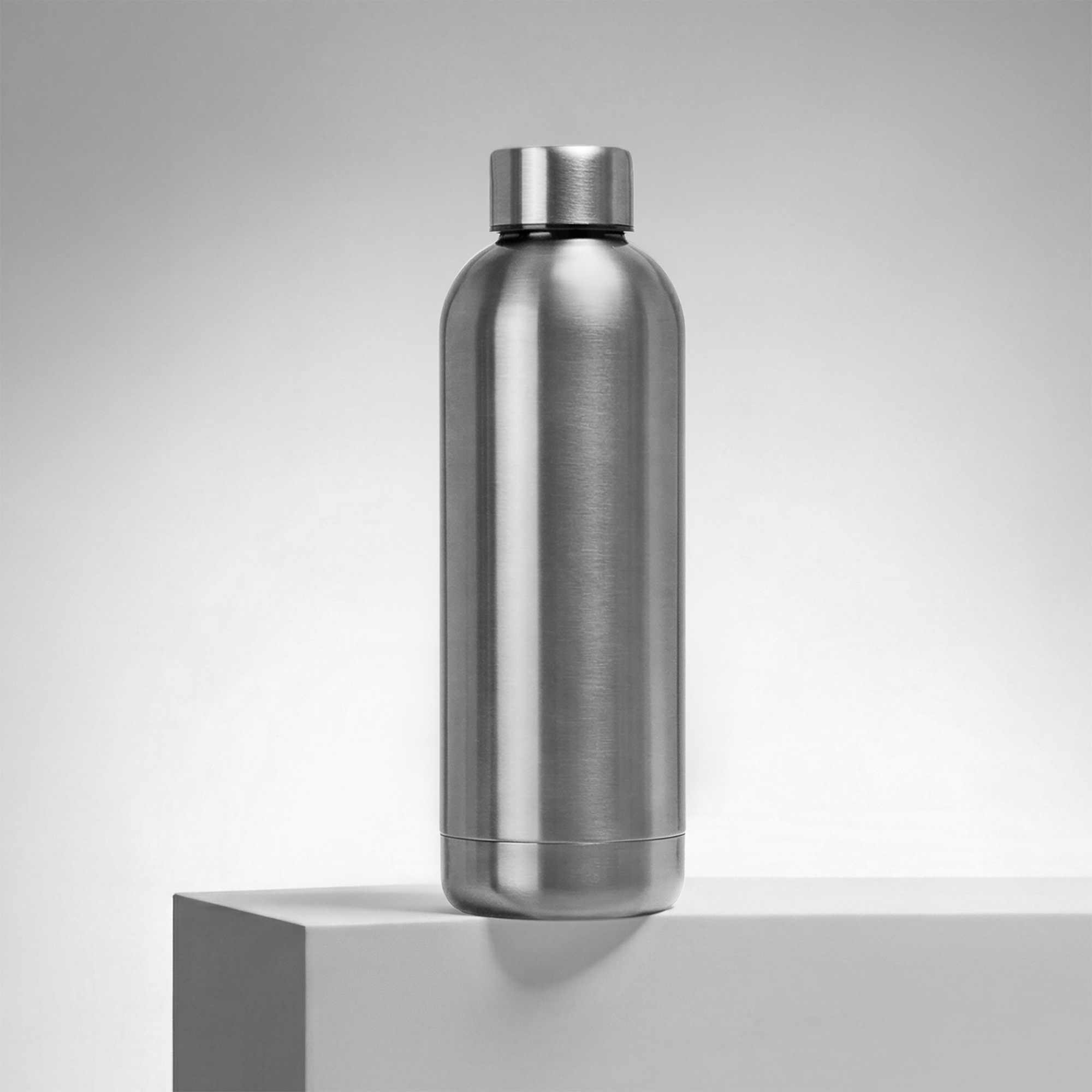 Вакуумная термобутылка с медной изоляцией «Cask», soft-touch, 500 мл - серебристый глянцевый Вакуумная термобутылка с медной изоляцией «Cask», soft-touch, 500 мл - серебристый глянцевый