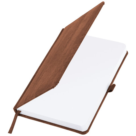 Ежедневник недатированный А5 (138x213 мм) BRAUBERG "Wood", кожзам, резинка, 136 л., коричневый, 111676 Ежедневник недатированный А5 (138x213 мм) BRAUBERG "Wood", кожзам, резинка, 136 л., коричневый, 111676 — изображение 3