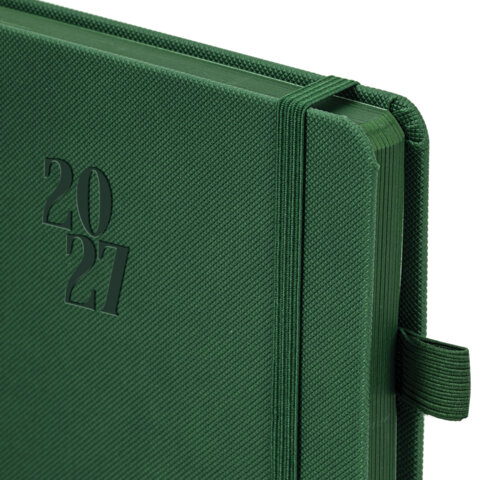 Ежедневник датированный 2027, А5, 138х213 мм, BRAUBERG "Plain", под кожу, резинка, держатель для ручки, темно-зеленый, 118038 Ежедневник датированный 2027, А5, 138х213 мм, BRAUBERG "Plain", под кожу, резинка, держатель для ручки, темно-зеленый, 118038 — изображение 4